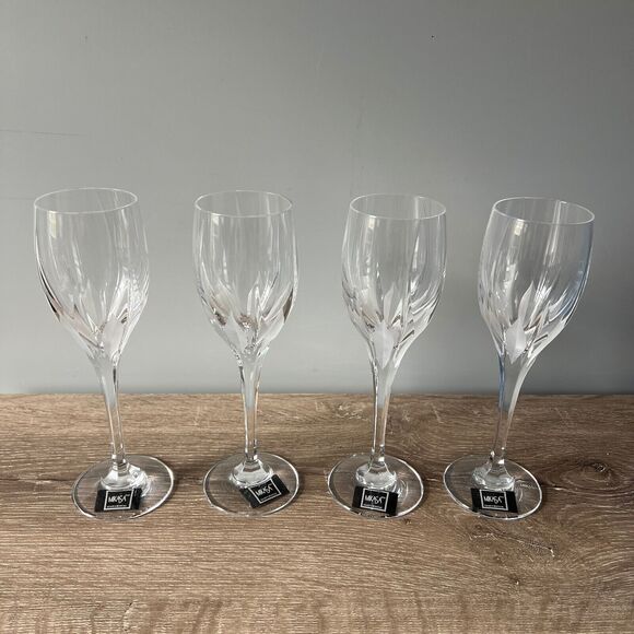 Mikasa Flame D'Amore Wine Glasses Crystal 8.25